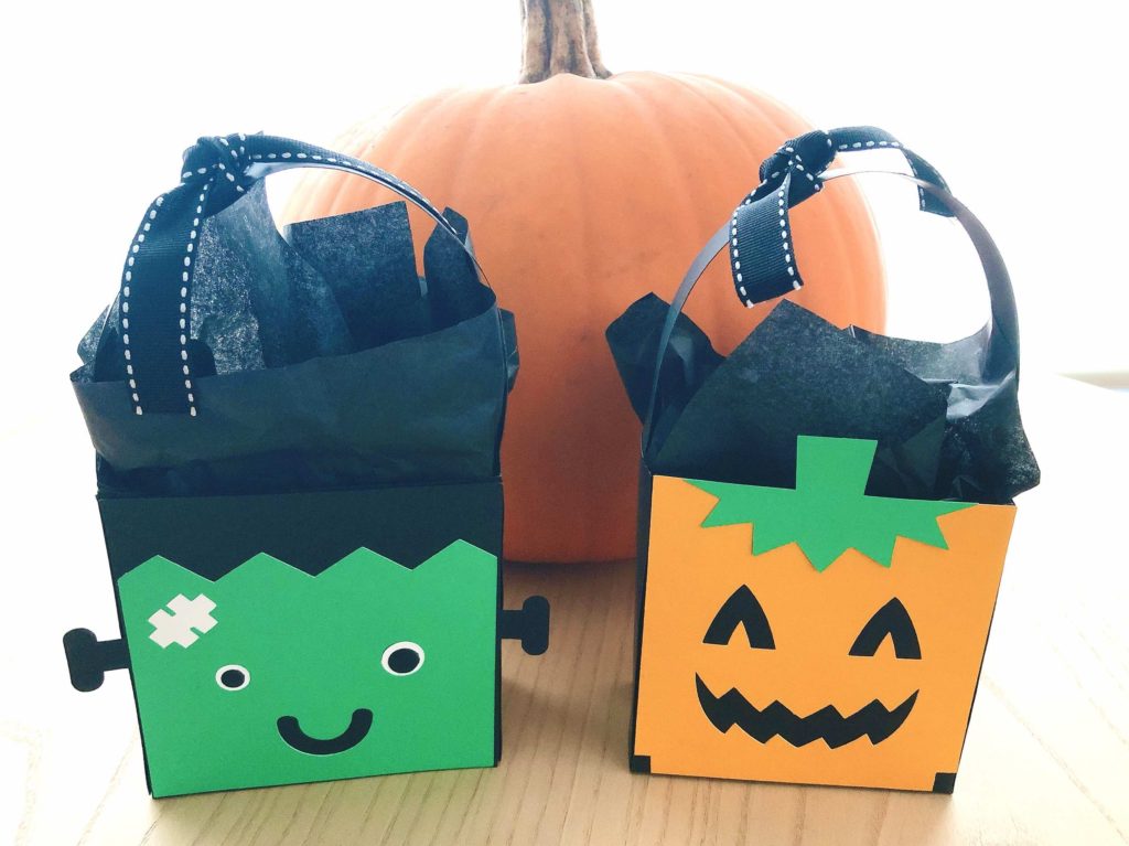 These Halloween treat bags are made with cardstock and a Cricut cutting machine.
