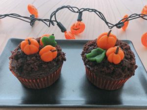 Pumpkin patch cupcakes are made with marzipan dough.