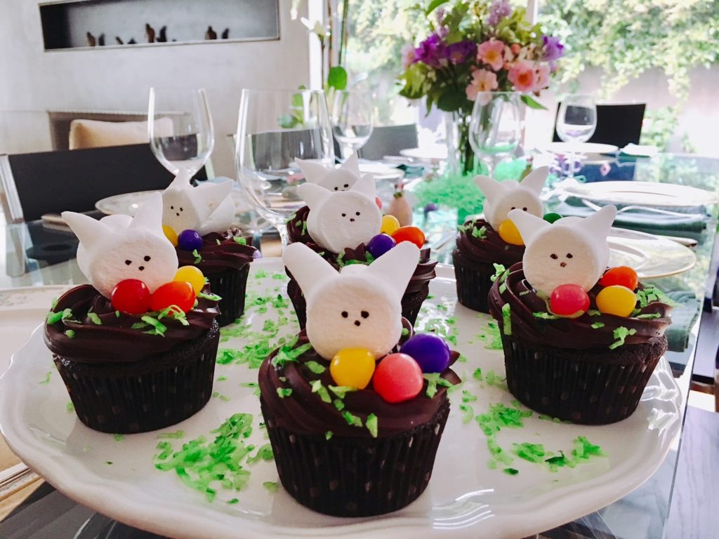 For an easy Easter Brunch idea, make bunnies from marshmallows and use them to decorated frosted cupcakes, along with coconut grass and jelly bean eggs.
