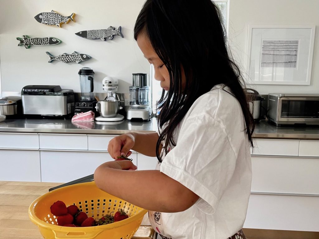 Teach reading by creating a rich, sensory experience. We made paletas, the Strawberries are hulled, pureed with sugar and liquid, then frozen to make frosty Mexican ice pops called paletas.