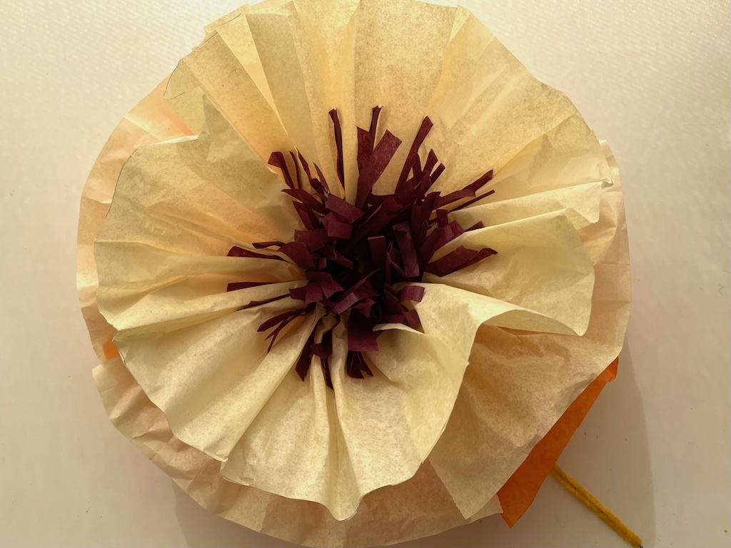 The finished Mexican paper flower.