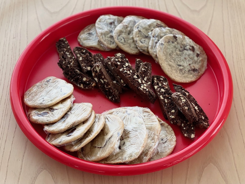 Refreshments for our games day; homemade chocolate chip cookies and chocolate walnut biscotti.