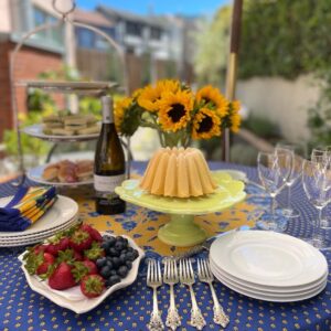 summer party features simple party food.
