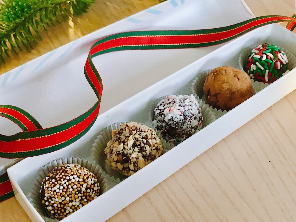 An assortment of chocolate truffles makes a lovely and delicious gift. While easy to make, forming the truffles is messy work, best done by older kids. 